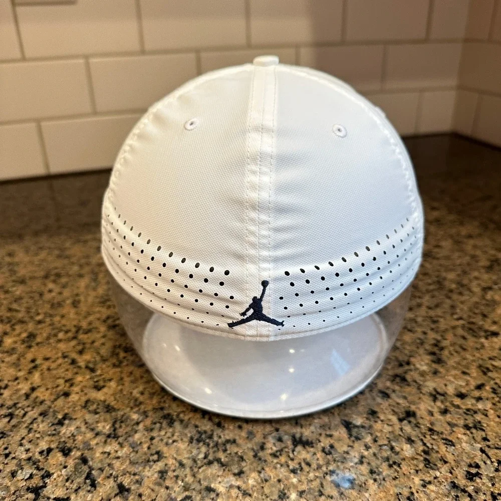 Michigan Wolverines Jordan Dri-Fit Hat Men's M/L White Performance Cap